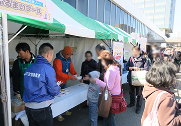 たこ飯・たら汁チャリティー販売で復興応援