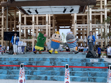 JF北海道ぎょれんのステージみんなでお魚ダンス